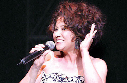  p>《海上花》是1986年 a target="_blank" href="/item/甄妮/67877"