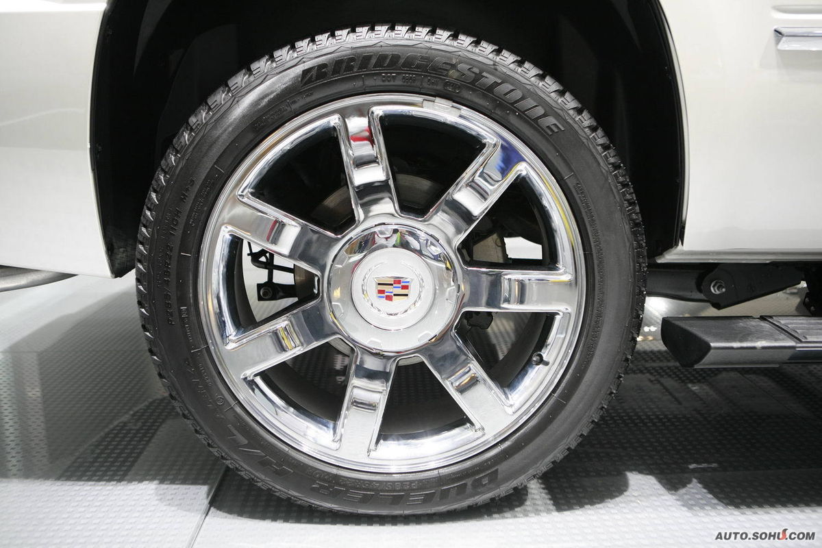 凯迪拉克凯雷德