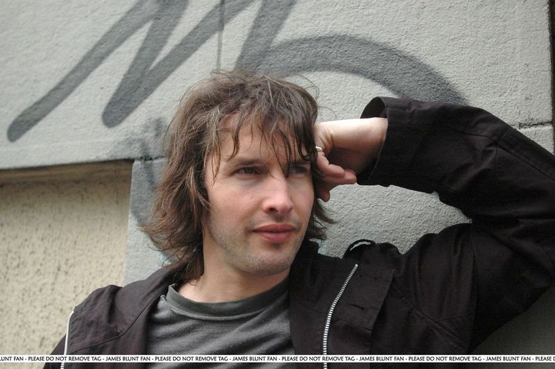  p>詹姆斯·布朗特(james blunt),1974年2月22日出生于 a target="