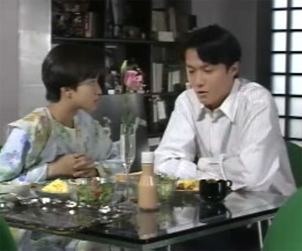 同一屋檐下