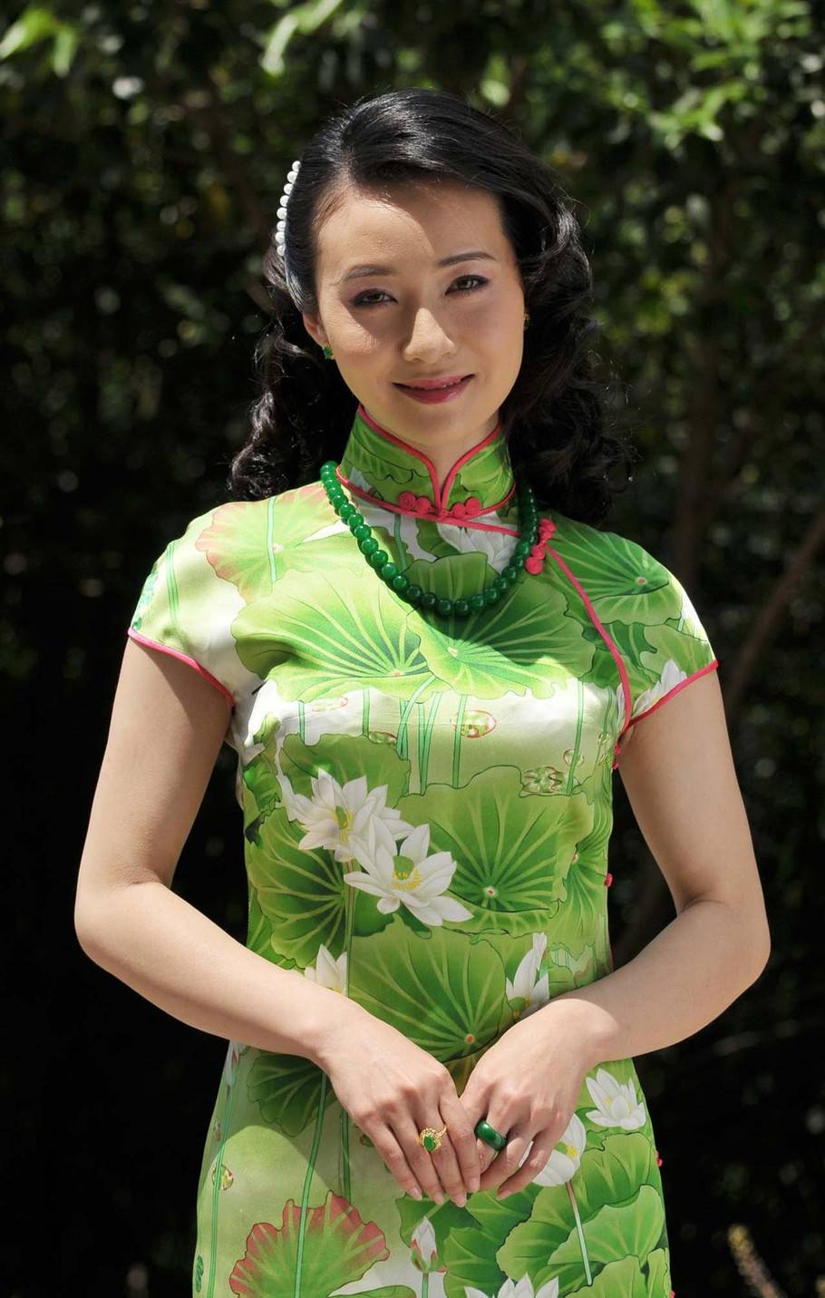  p>梅莉那( i>曾用名:梅丽娜 /i>),毕业于湖南 a target="_blank"