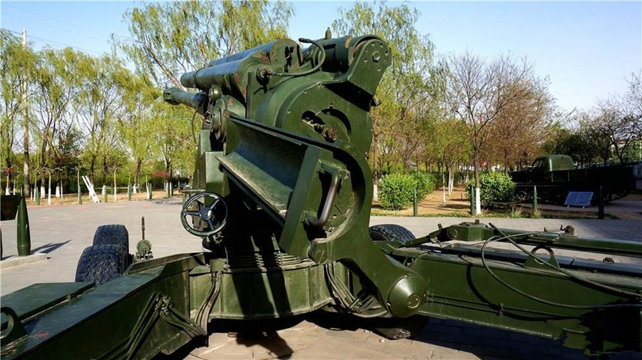  p>fgt-203毫米牵引火炮,是 a target="_blank" href="/item/中国