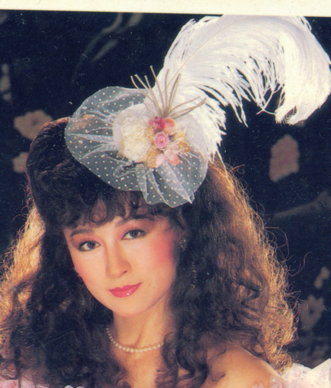  p>潘迎紫(angela),1949年6月5日出生于江苏省苏州市,华语影视女演员.