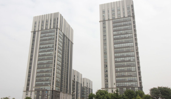 p>光谷总部时代位于武汉市东湖高新光谷东,由 a target"_blank"