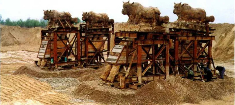 <p>2000年4月后，铁牛地锚进行原位顶升