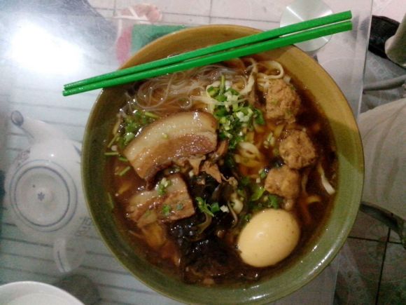  p data-id="gnwgdex5sg">桃花面是湖北孝感市传