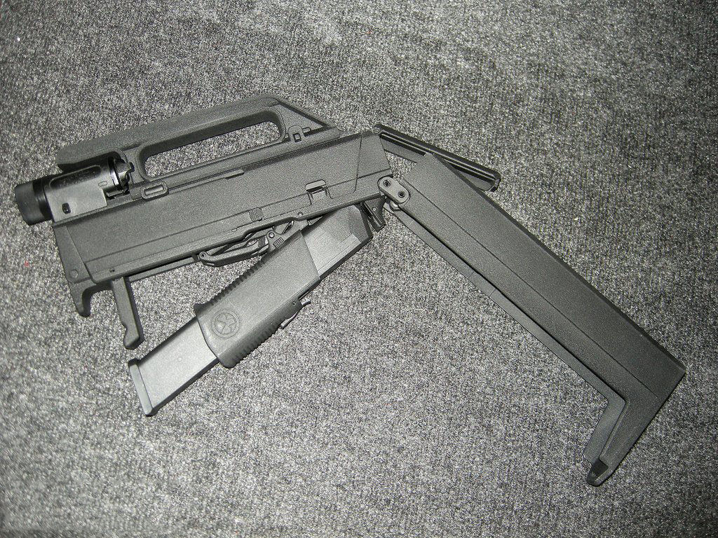 aresfmg折叠冲锋枪