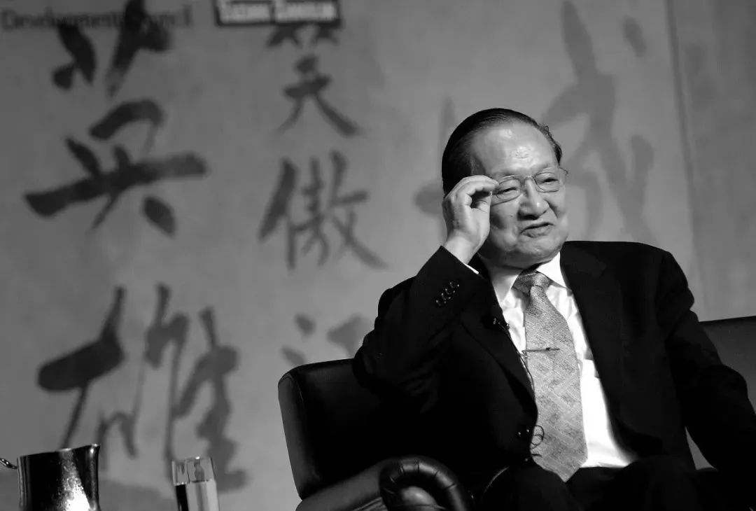 王朔骂过鲁迅、金庸、余秋雨，却很尊敬王小波：他更牛逼_百科TA说