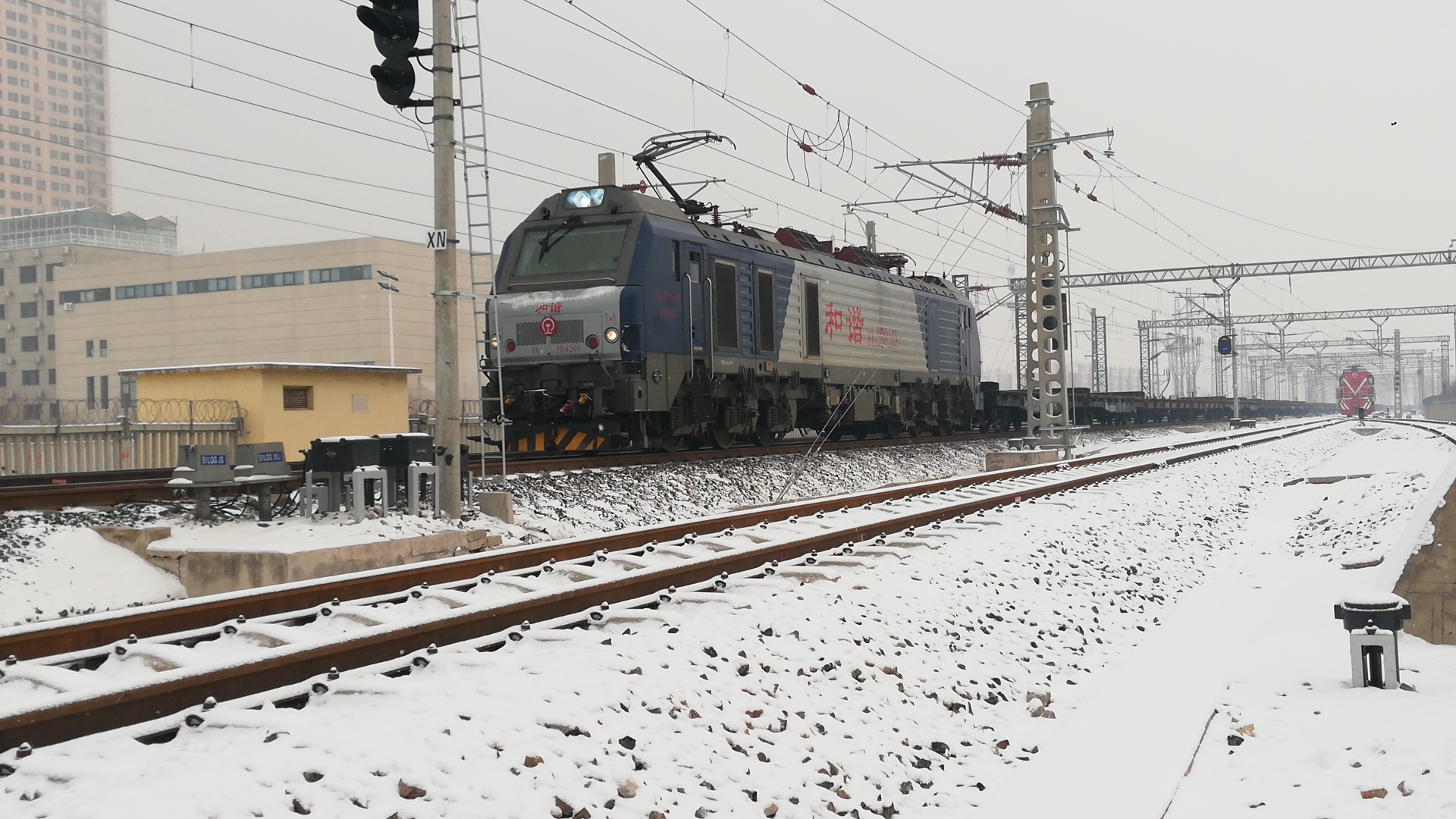 和谐2b型电力机车