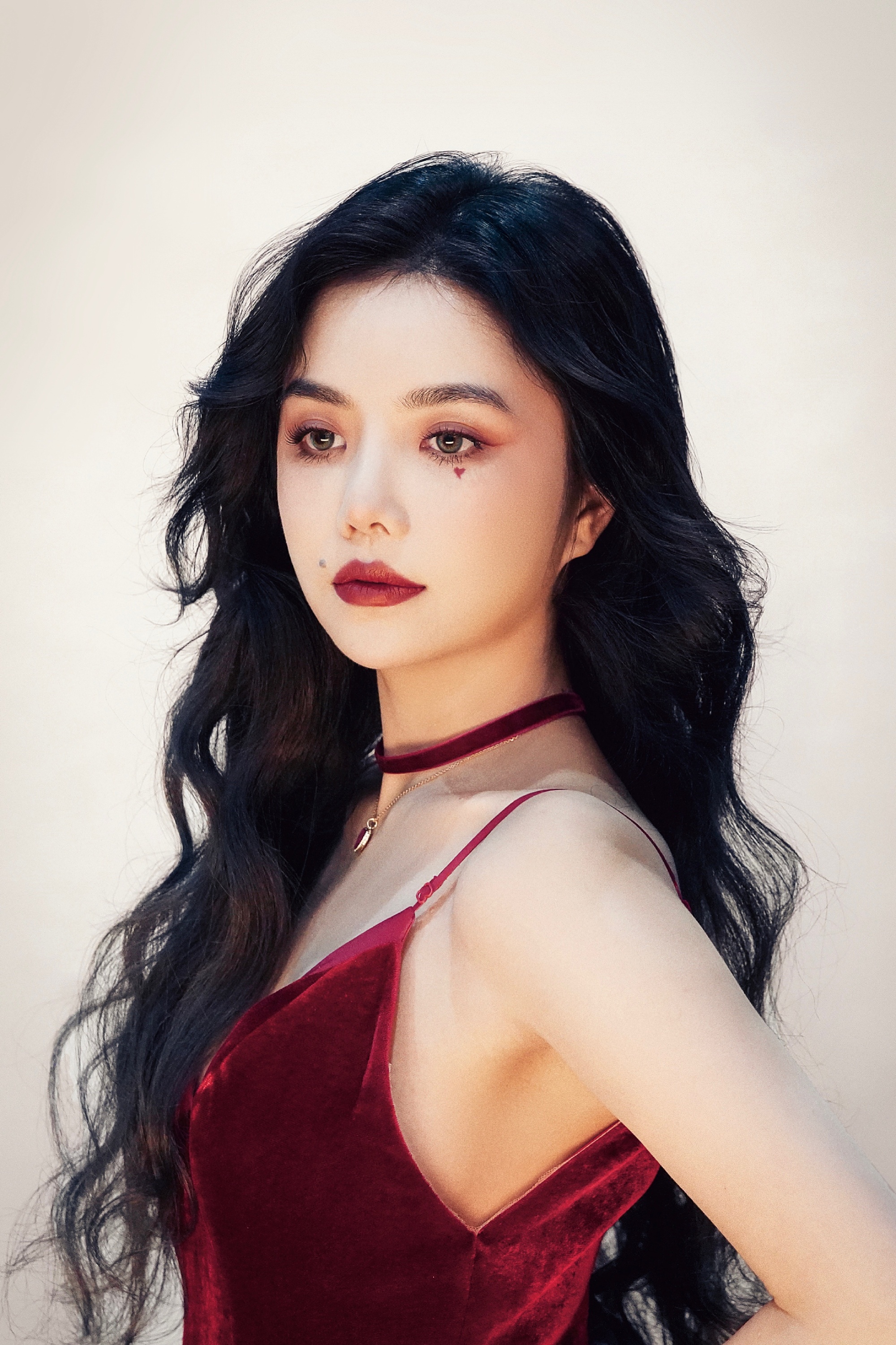 安崎,本名陈雅馨,1996年5月13日出生于<a