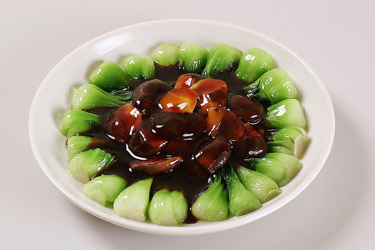  p>香菇上海青是由上海青,干香菇等制作的食物,制作难度普通. /p>