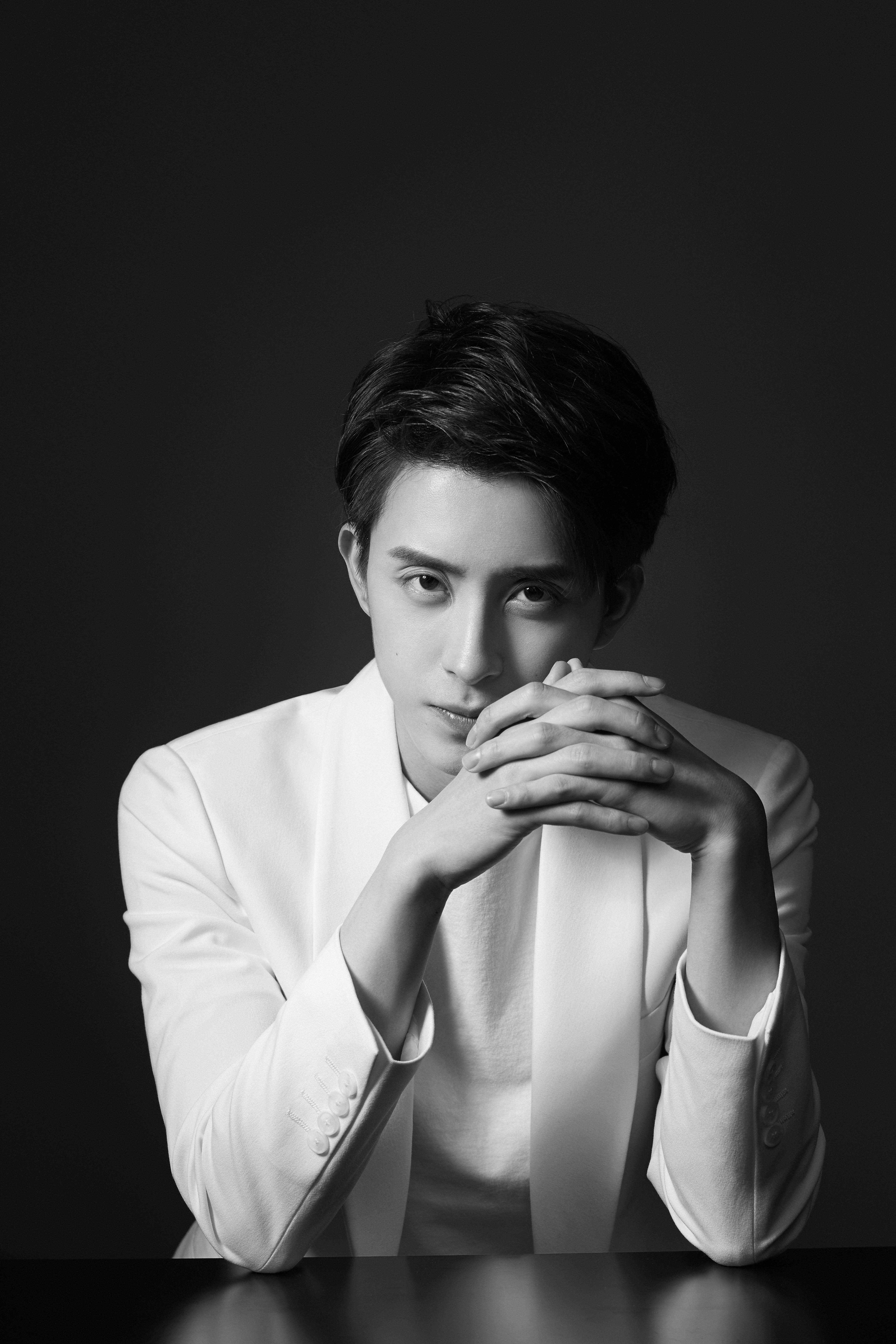 data-id="gncnrv2ax6">敖瑞鹏,1995年10月6日出生于重庆市,中国内地男