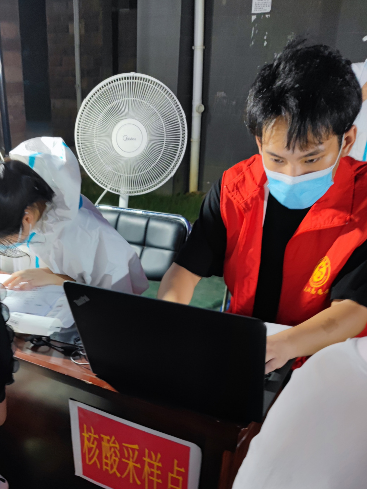 周凯文（中国大学生自强之星、武汉市文明市民）_百度百科