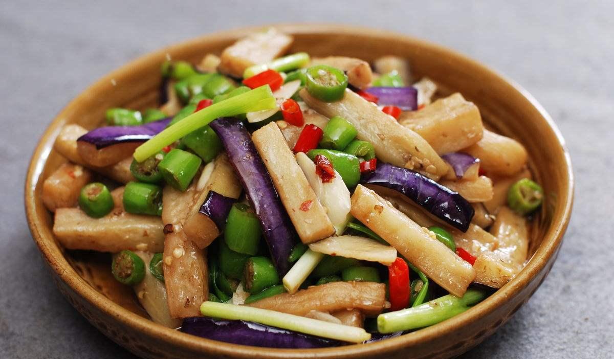 青椒炒茄子丝