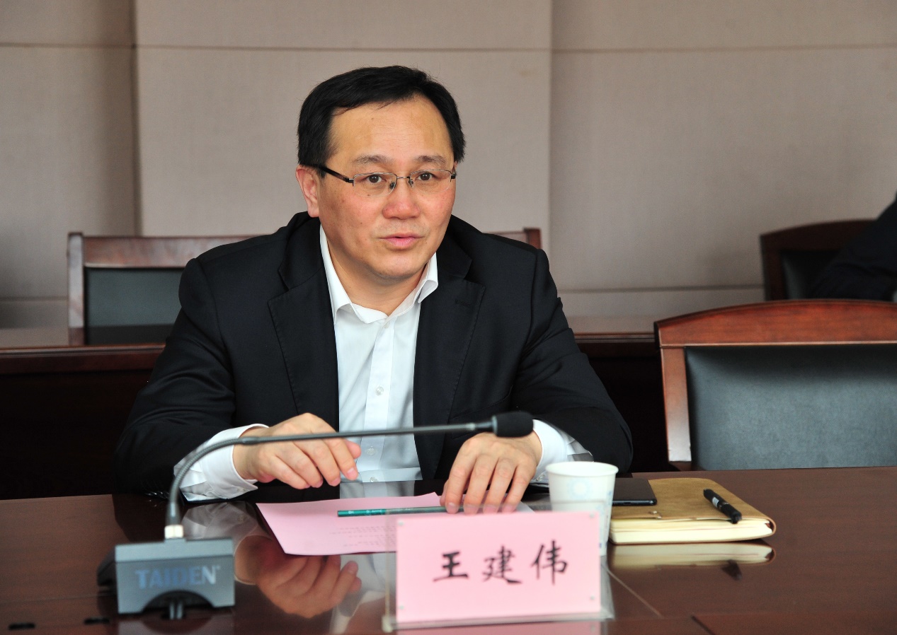 王建伟