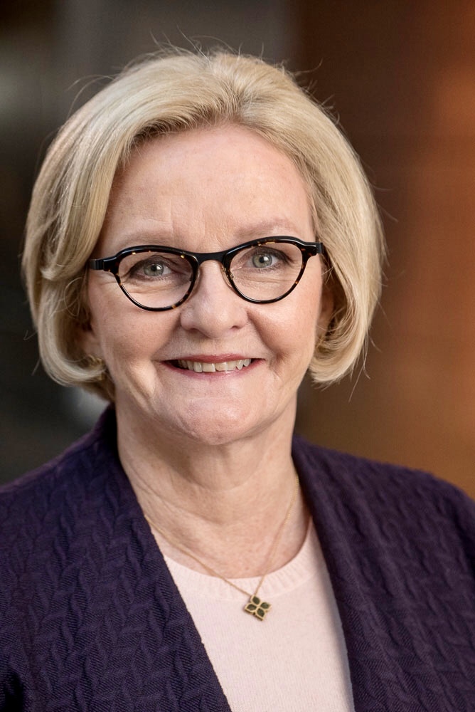 克莱尔·麦卡斯基尔