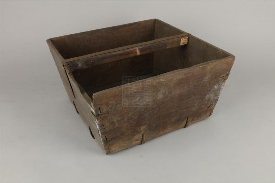 现代石桥公社旧木方斗