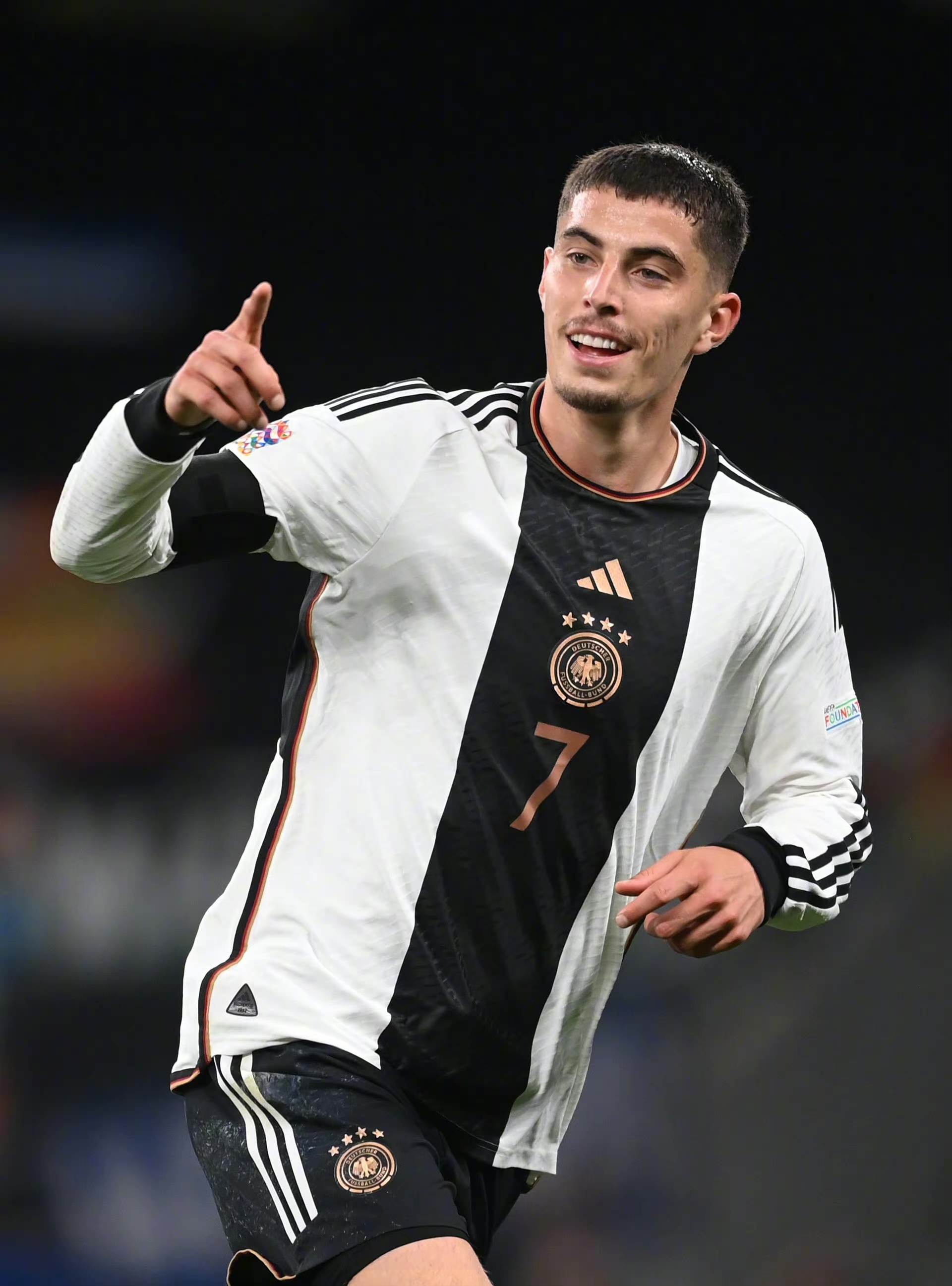  p>凯·哈弗茨(kai havertz),1999年6月11日出生于德国亚琛,德国男子