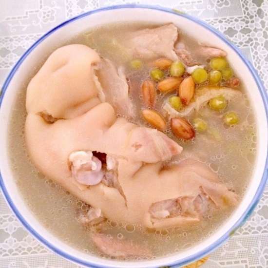 清淡猪蹄汤