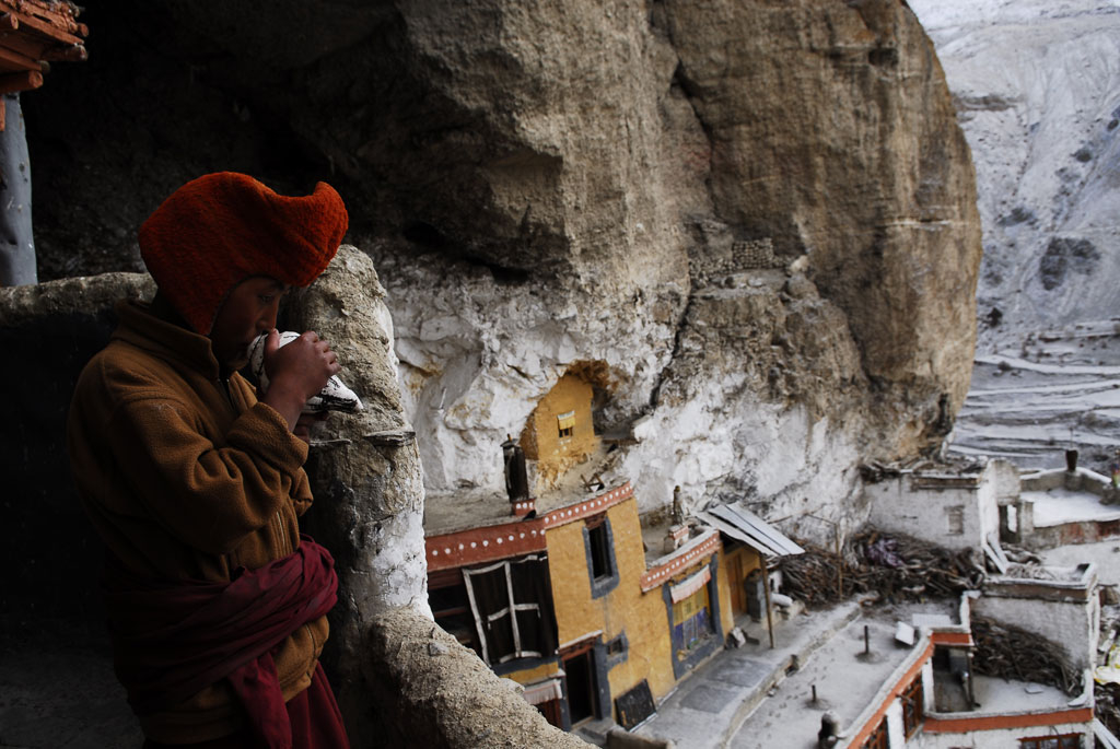  p>《喜马拉雅,天路》是zed制作,marianne chaud执导的纪录片,该片于