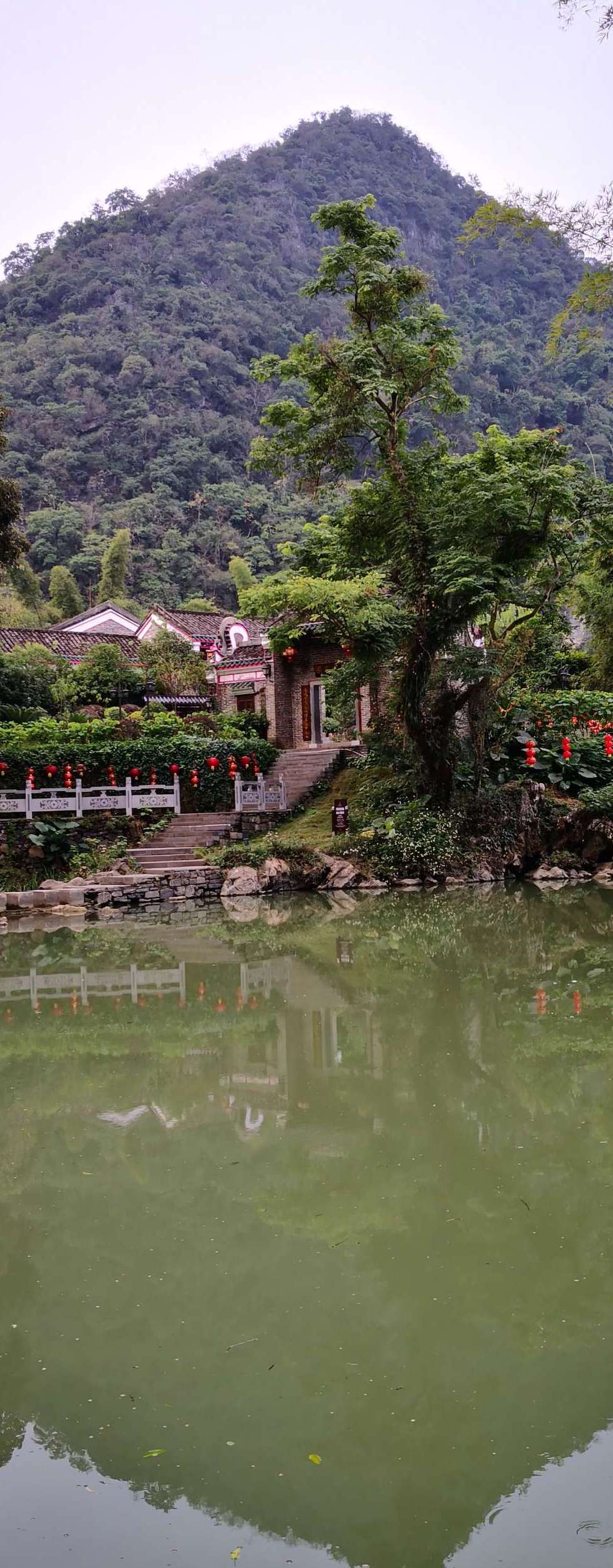 恭城红岩景区位于广西桂林,是国家aaaa级