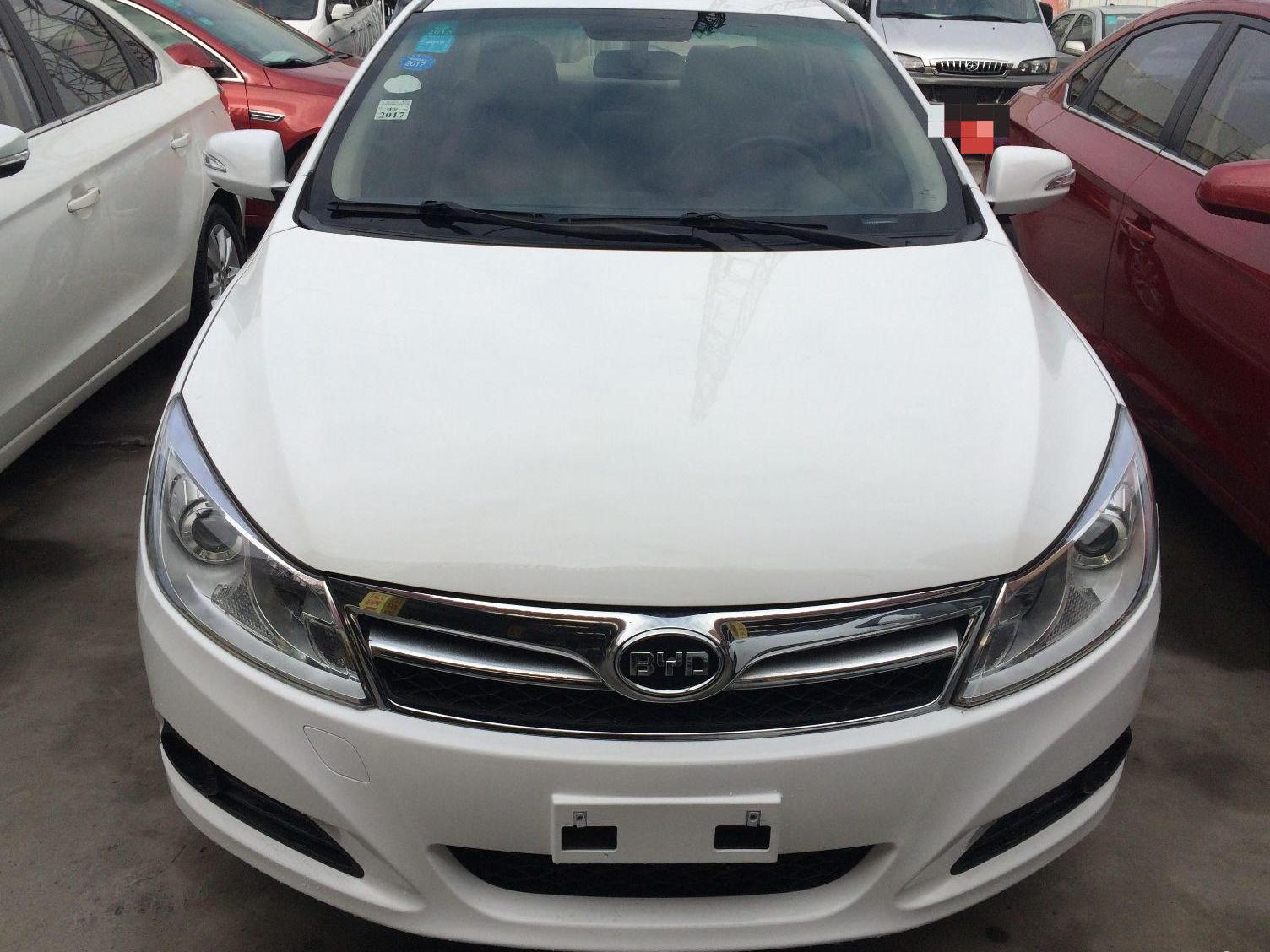 2012款比亚迪速锐 1.5tid 双离合旗舰型