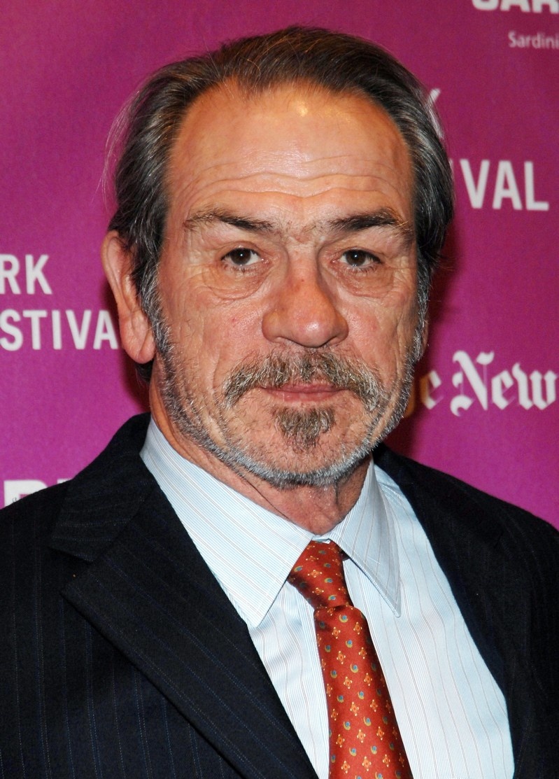 p>汤米·李·琼斯(tommy lee jones),1946年9月15日出生于美国德州
