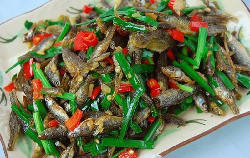河鱼干炒韭菜