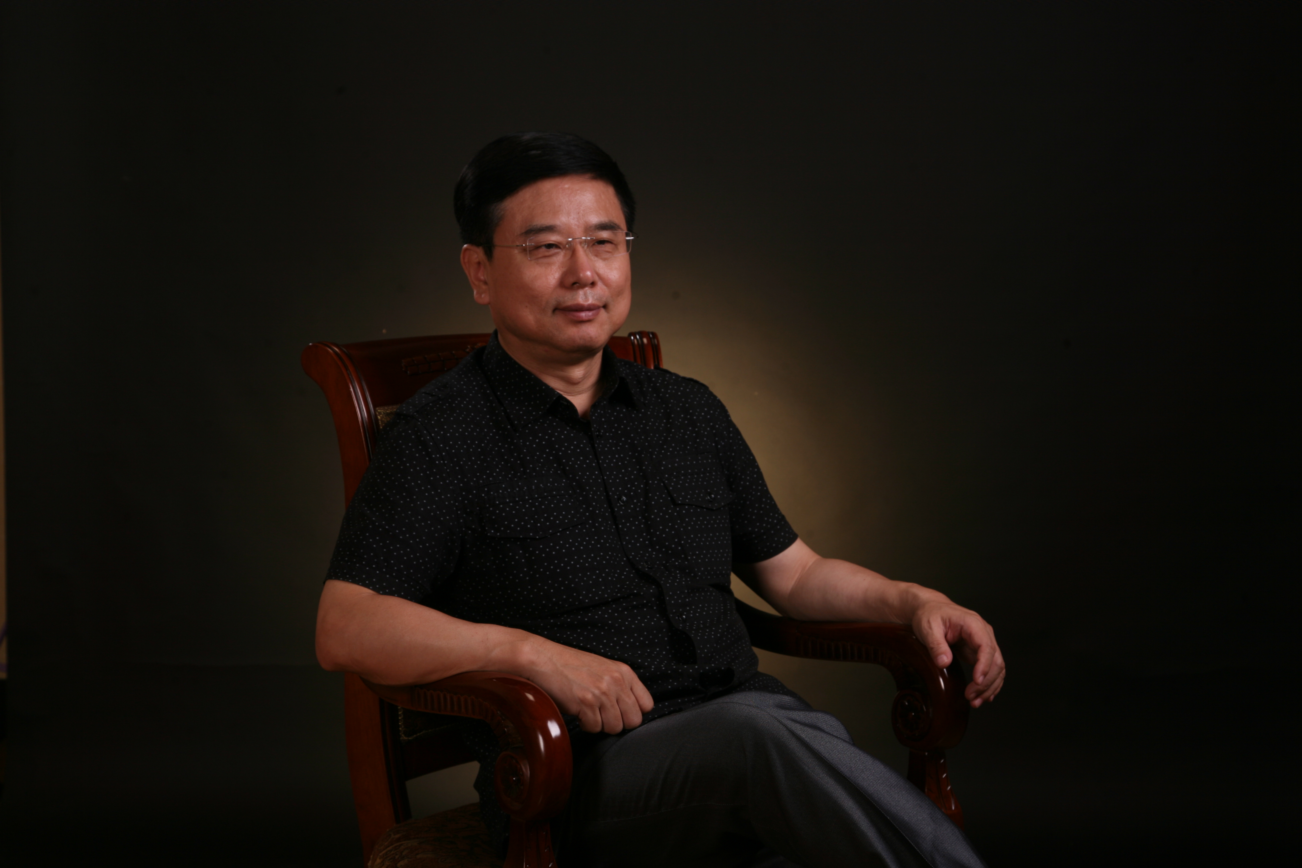 李岩