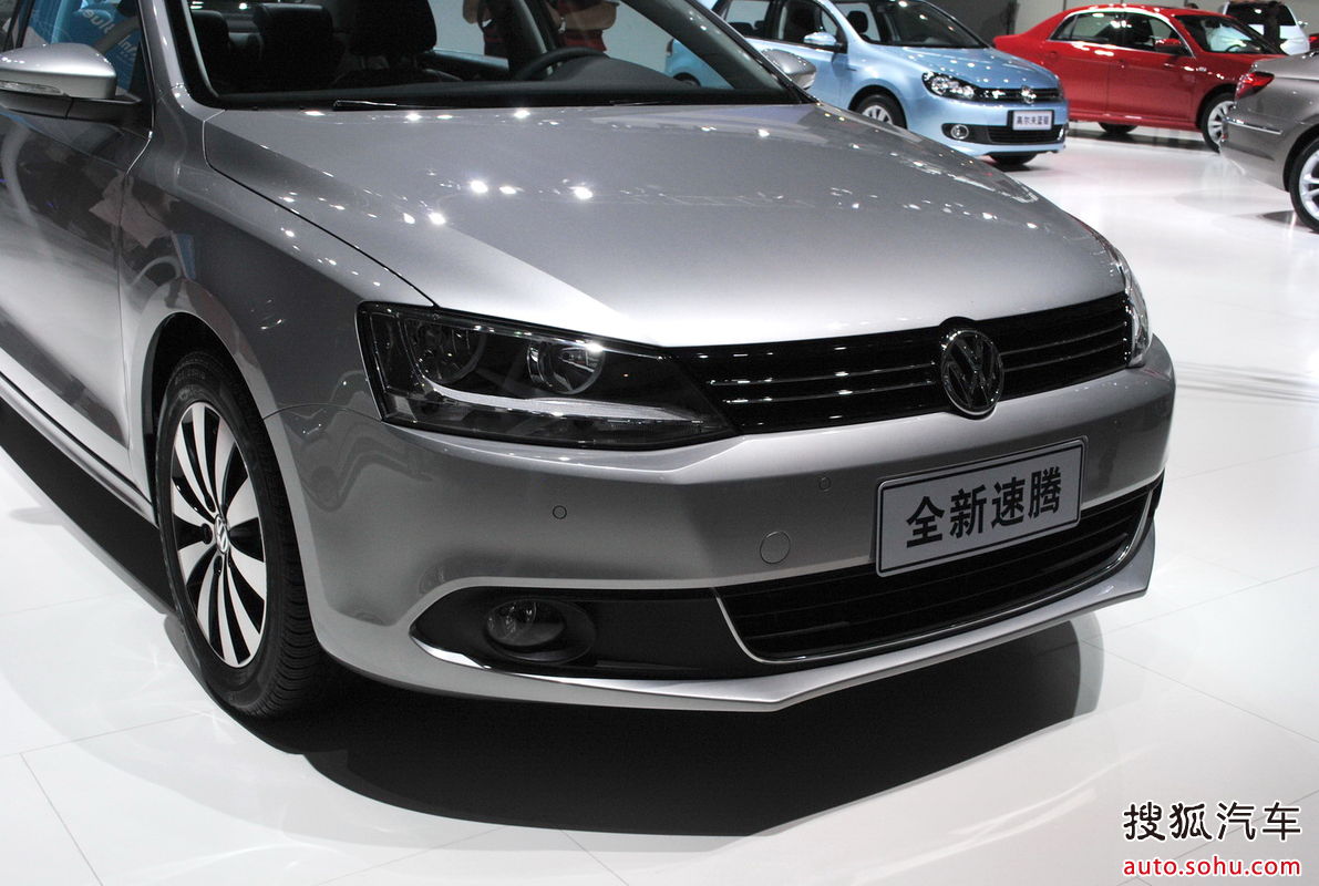  p>大众速腾自2006年上市以来,便以圆润的线条,动感的比例展现出德国