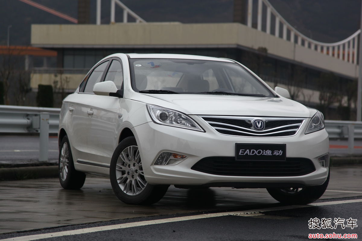  p>逸动(eado)是 a target="_blank" href="/item/长安汽车/1617266"