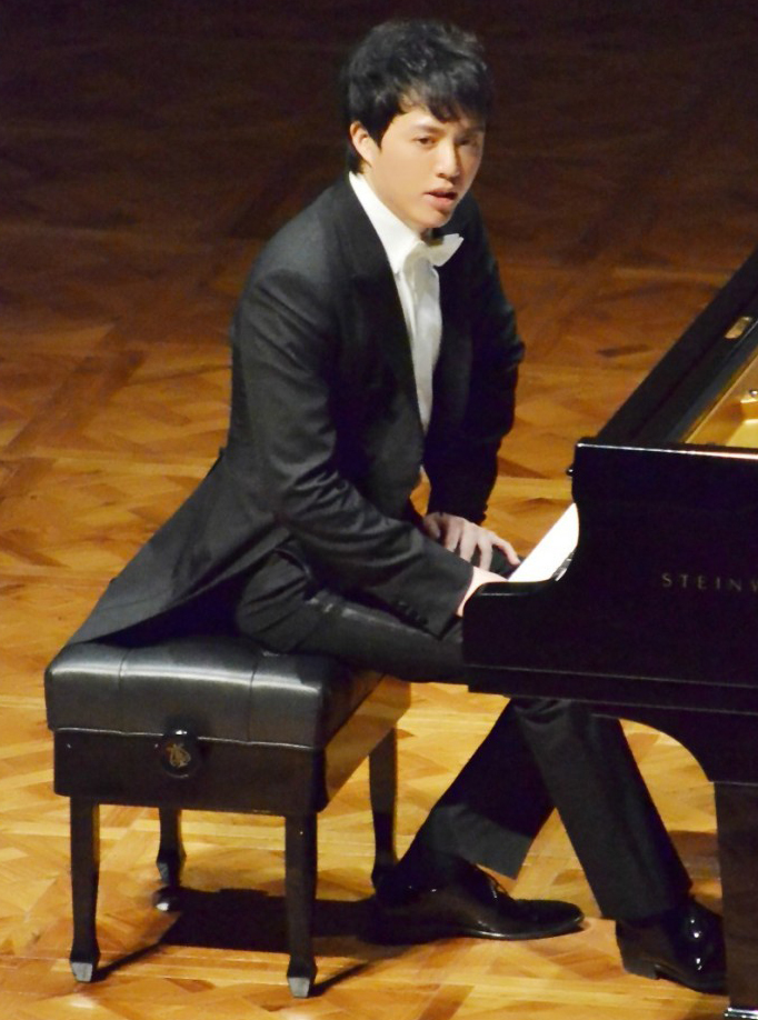  p>李云迪(yundi),1982年10月7日出生于中国重庆,钢琴演奏者.