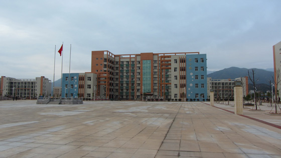 江西省寻乌中学