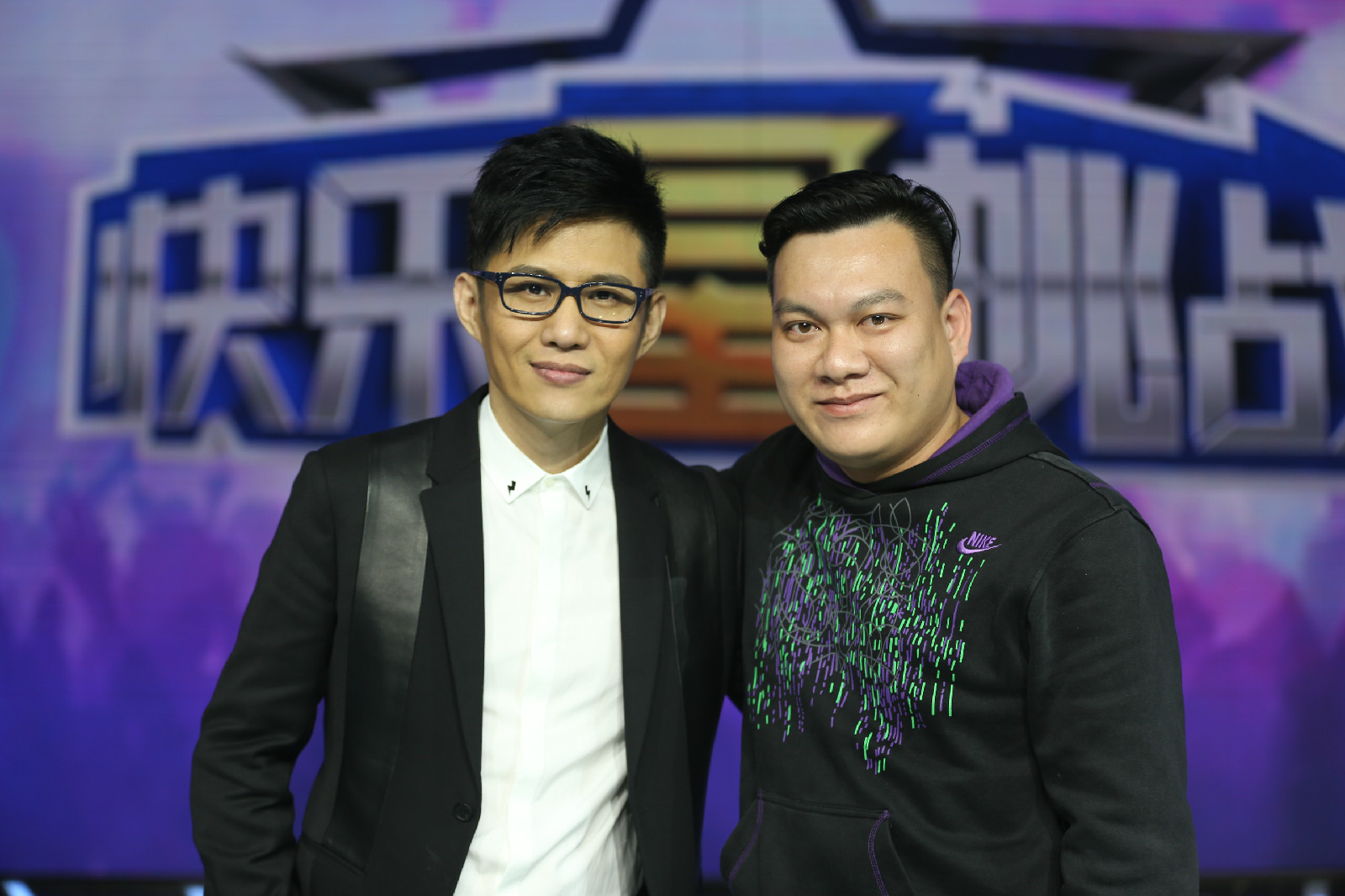  p>石头,本名王卓实,11月14日出生于中国吉林省吉林市,中国内地流行男