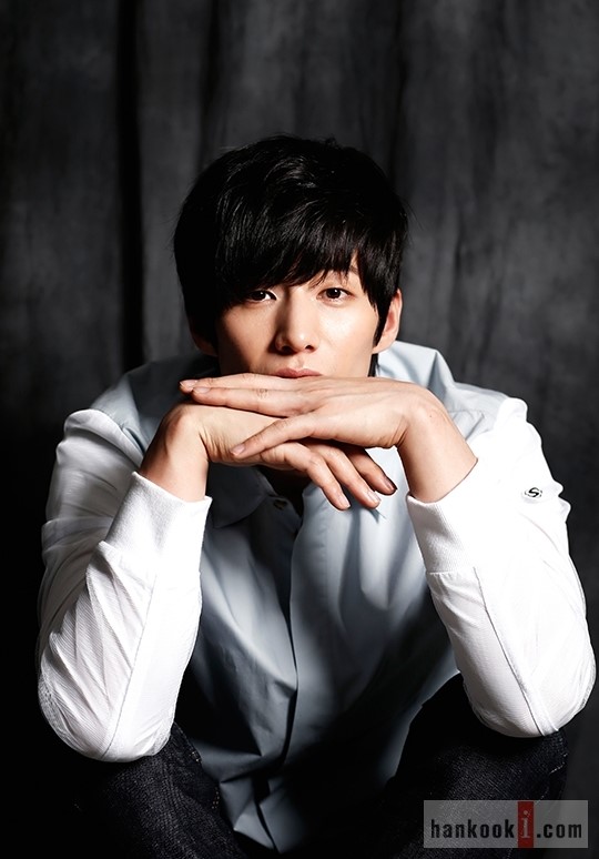  p>宋再临(         ),1985年2月18日出生于韩国,毕业于 a target="