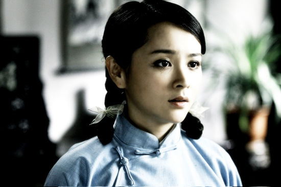  p>邓莎,1985年12月8日出生于湖南株洲,中国内地女演员.