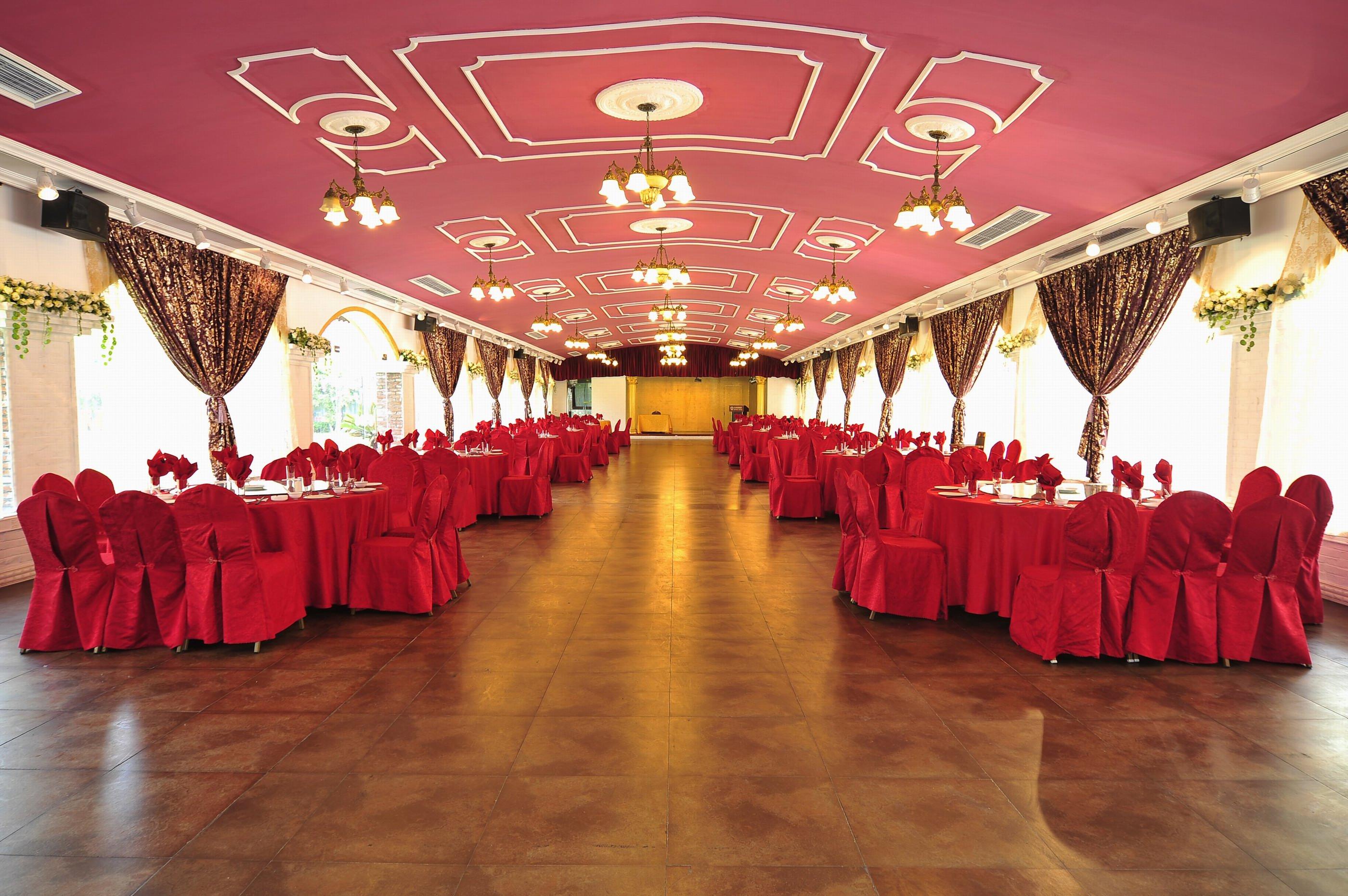  p> a href="#" data-lemmaid="3720807">上海金庭庄园酒店 /a>按照高