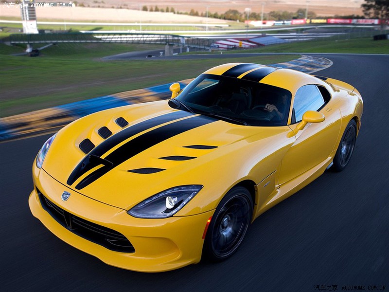  p>道奇蝰蛇(dodge viper)是 a target="_blank" href="/item