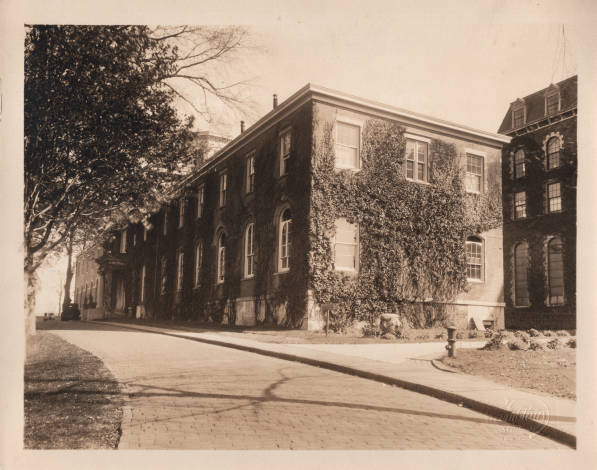 福特汉姆大学