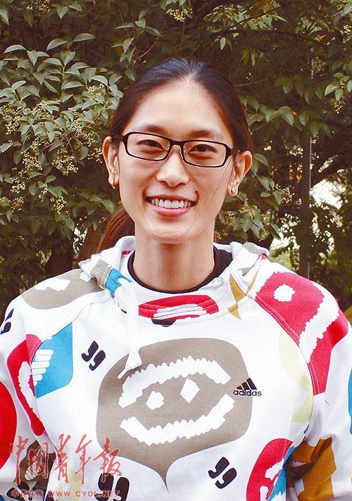  p>隋菲菲,女,汉族,1979年1月29日出生于山东青岛的一个体育家庭,曾是