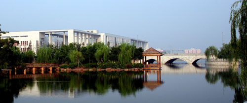  p data-id="gnwjiwmwvo">长兴图书馆新馆位于县龙山新区行政文化中心