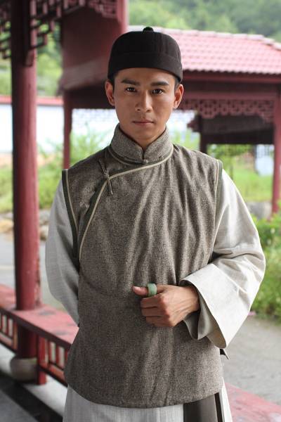  p>《锁清秋》是一部中国内地的民国情感剧,由 a target="_blank"