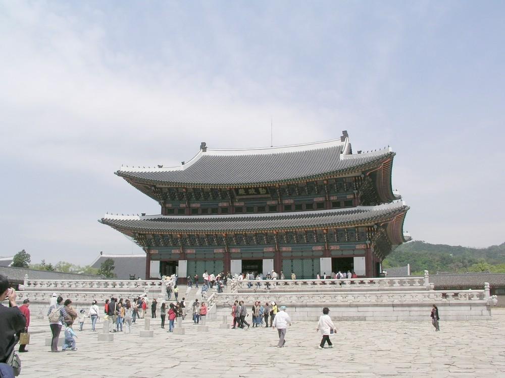 ej80pxi">勤政殿作为 a target="_blank" href="/item/韩国/6009333"