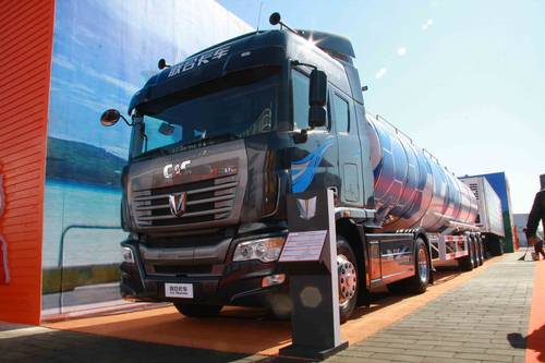  p>卡车(truck),又称作载货汽车,一般称作货车,指主要用于运送货物的