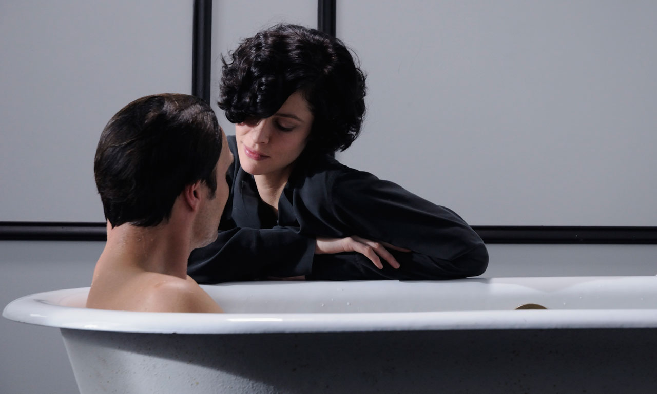  p>《香奈儿秘密情史》是由 a href="#">扬·高能 /a>执导, a href="