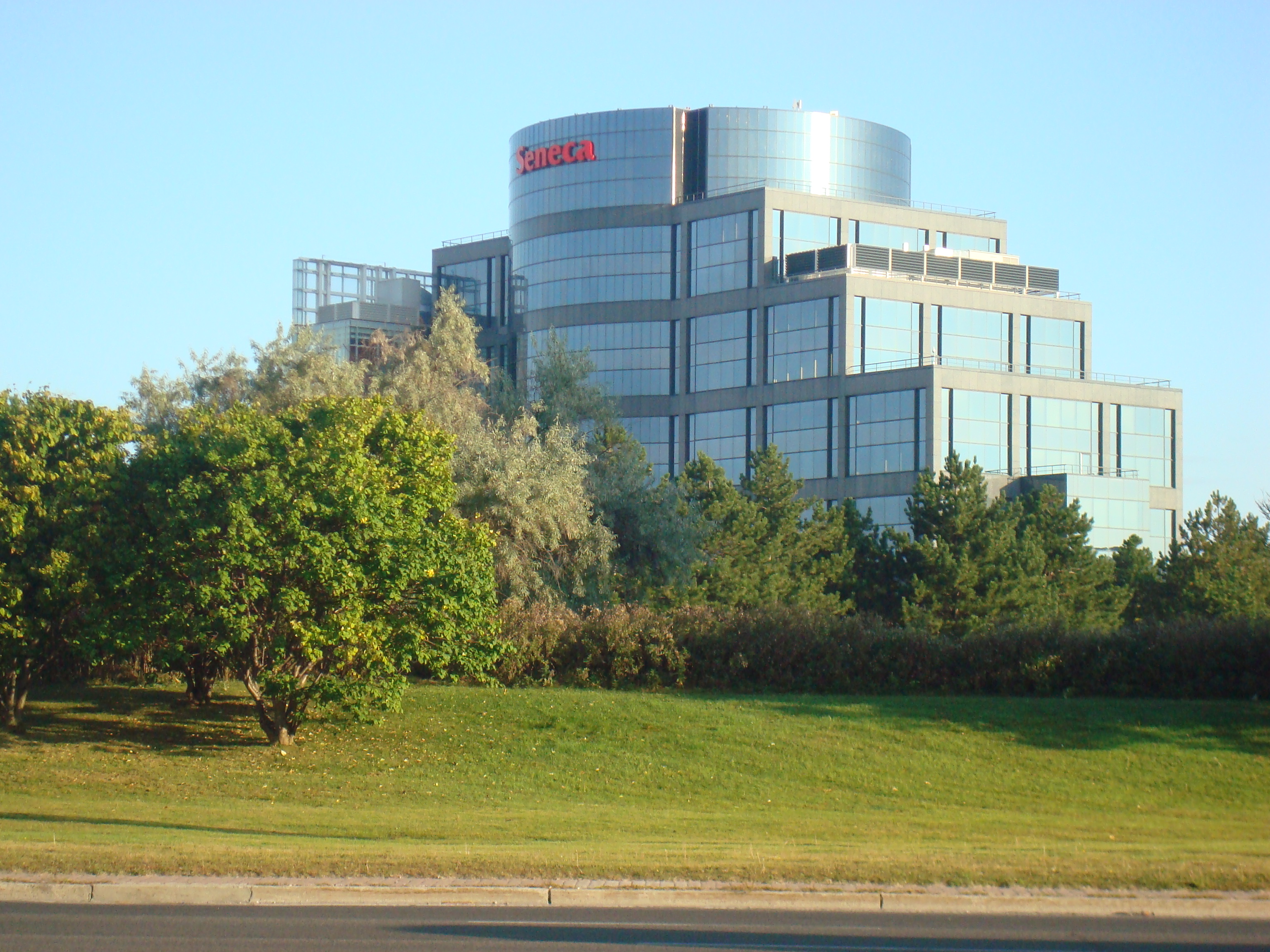  p data-id="gnbjvo8ruf">加拿大圣力嘉学院(seneca college of