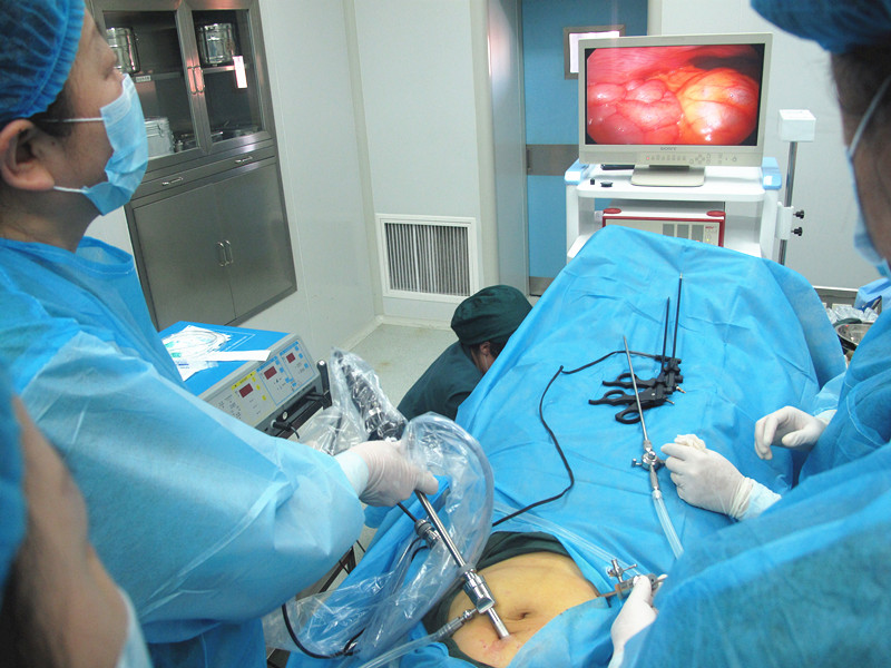 宫腔镜腹腔镜手术