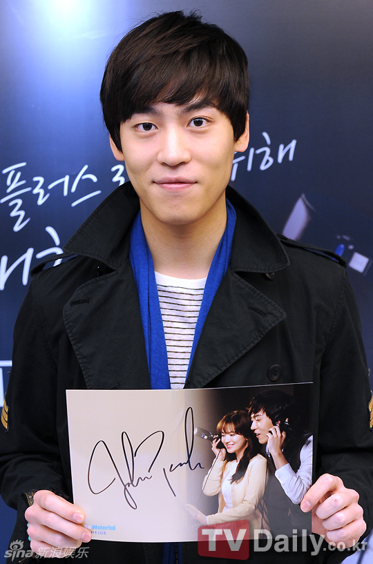  p>john park,1988年9月13日出生于美国,韩国歌手.