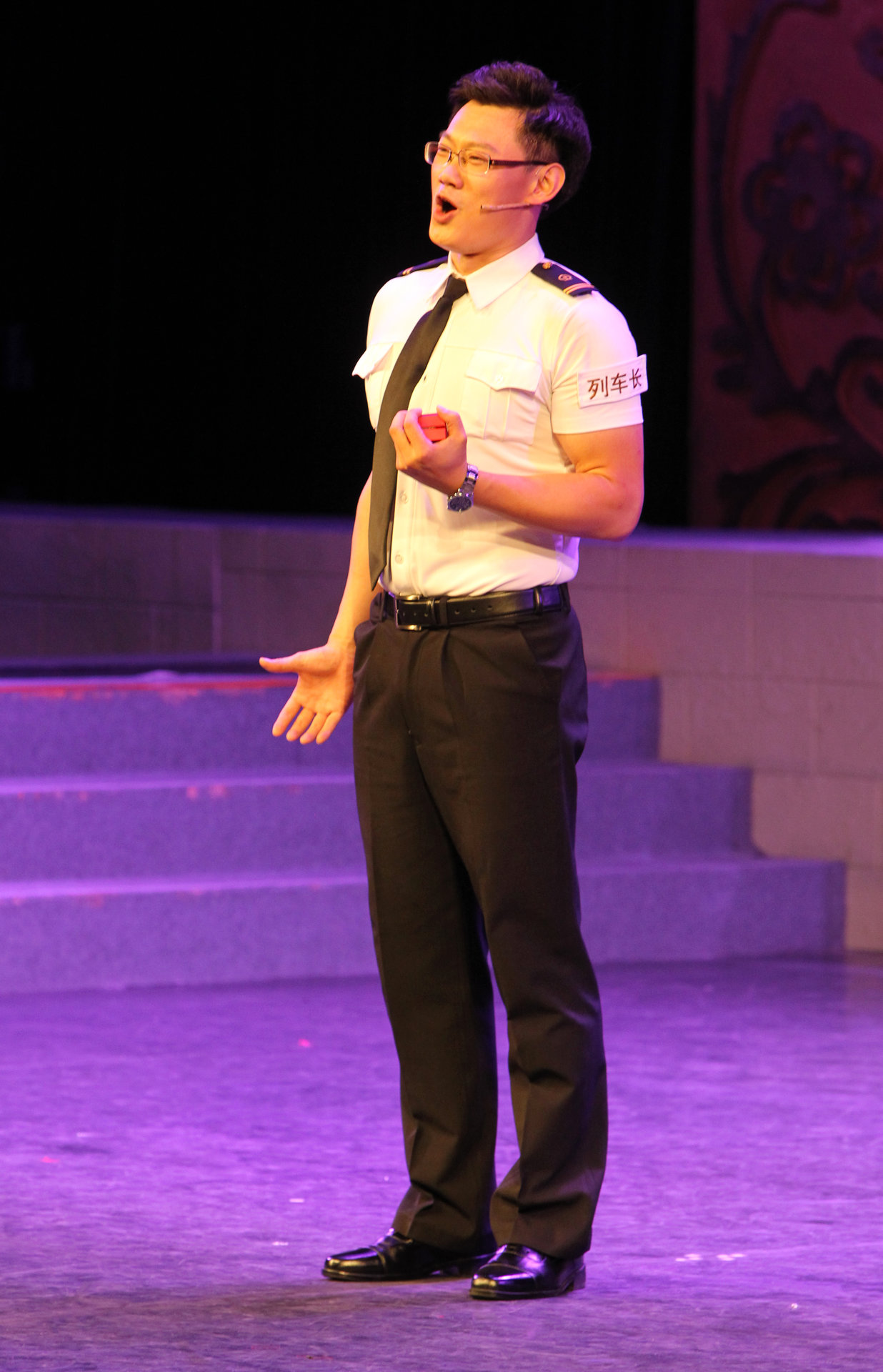 独唱演员, a target="_blank" href="/item/中国铁路文工团/9516311"