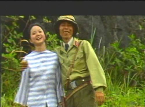 凯旋在子夜
